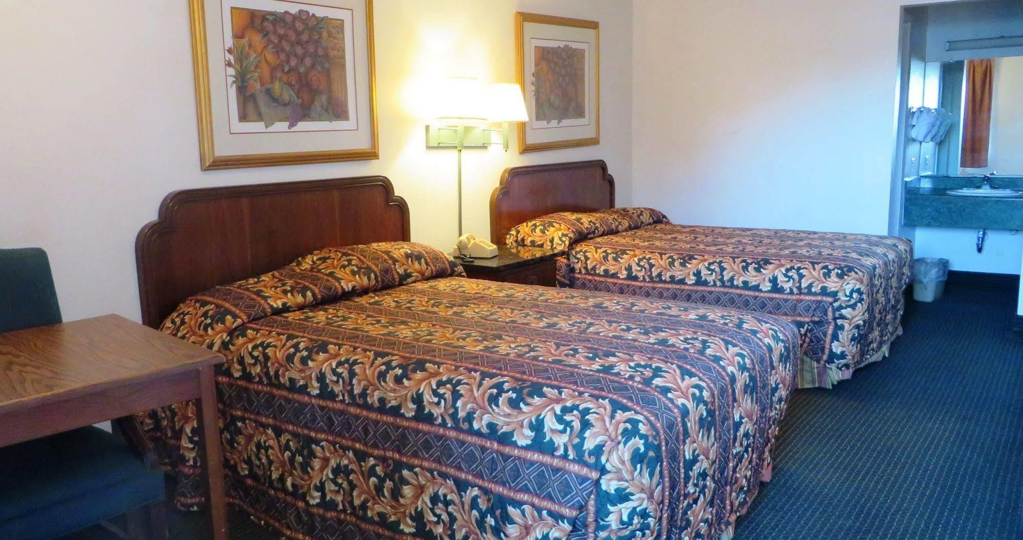 Sherman Inn Zewnętrze zdjęcie